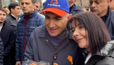 Мальчики бегают за мной, я бегаю за вами по всему городу: женщина Пашиняну (Video)