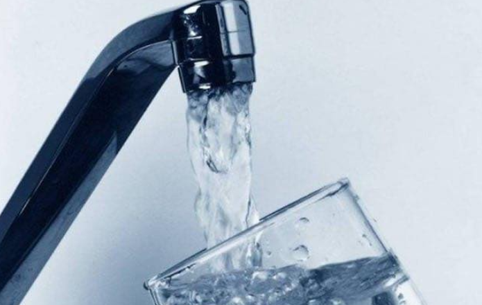 вода