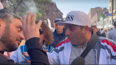 Напряженная ситуация на месте проведения вечеринки с барбекю.