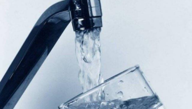 вода