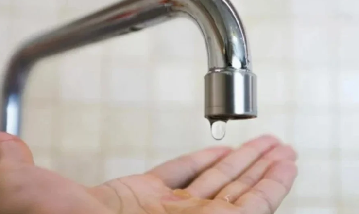 вода